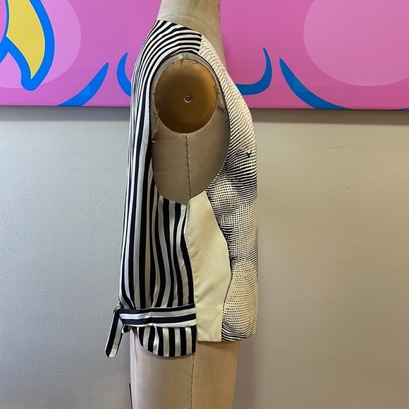 Moschino Men's Chest Ivory Black Vest - Picture 5 of 14